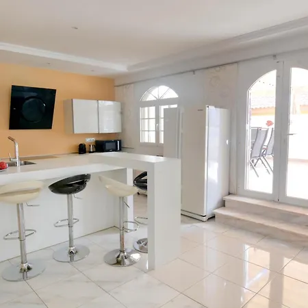 Villa Tamoma *